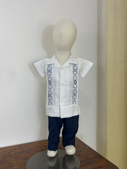Conjunto Guayabera Bordado 127 niño bebe