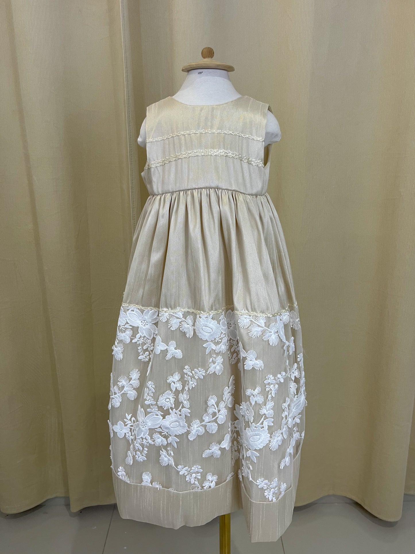 Ropon Desmontable 358 + Kit Bautizo Niña Bebe
