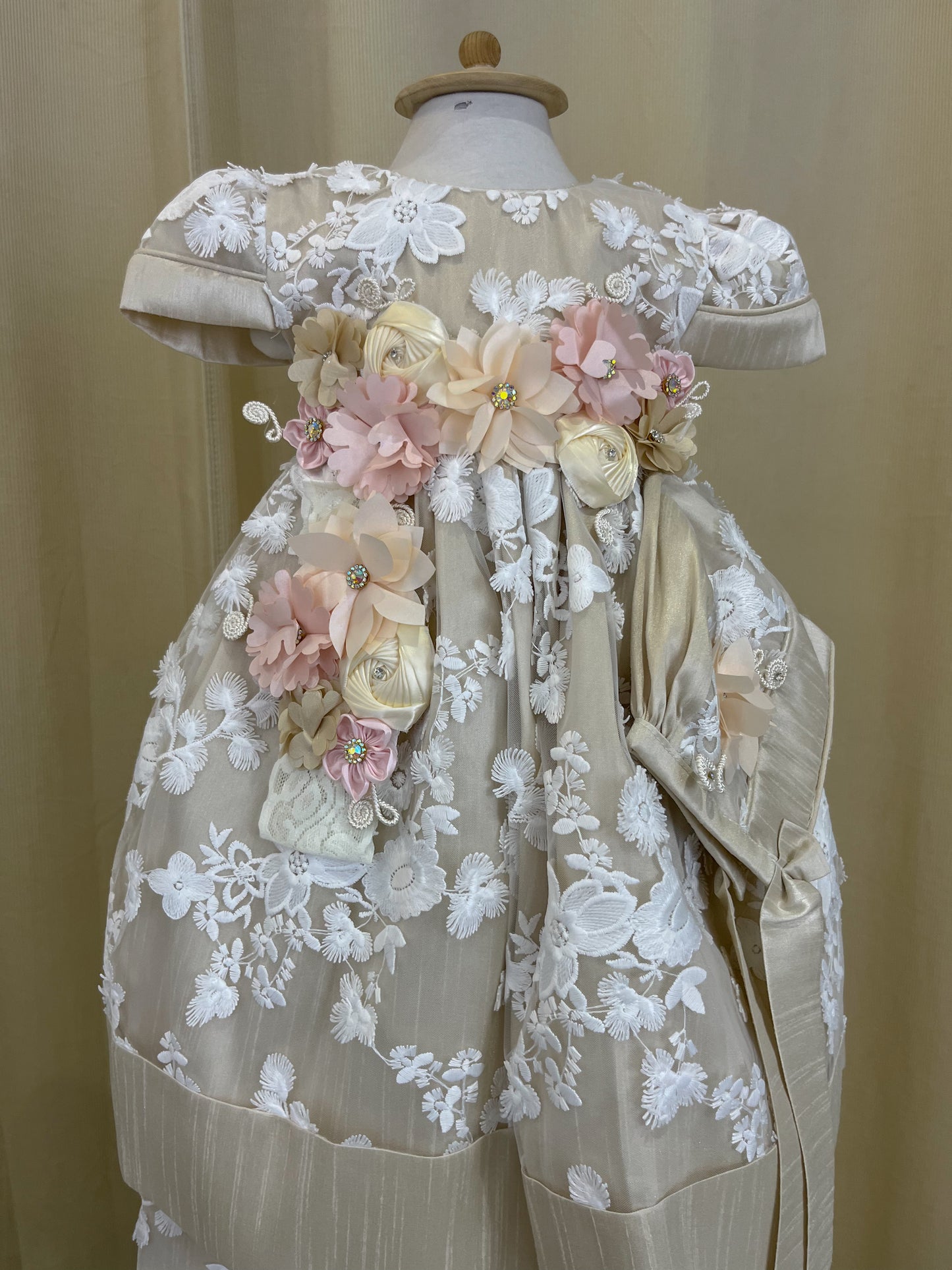 Ropon Desmontable 358 + Kit Bautizo Niña Bebe