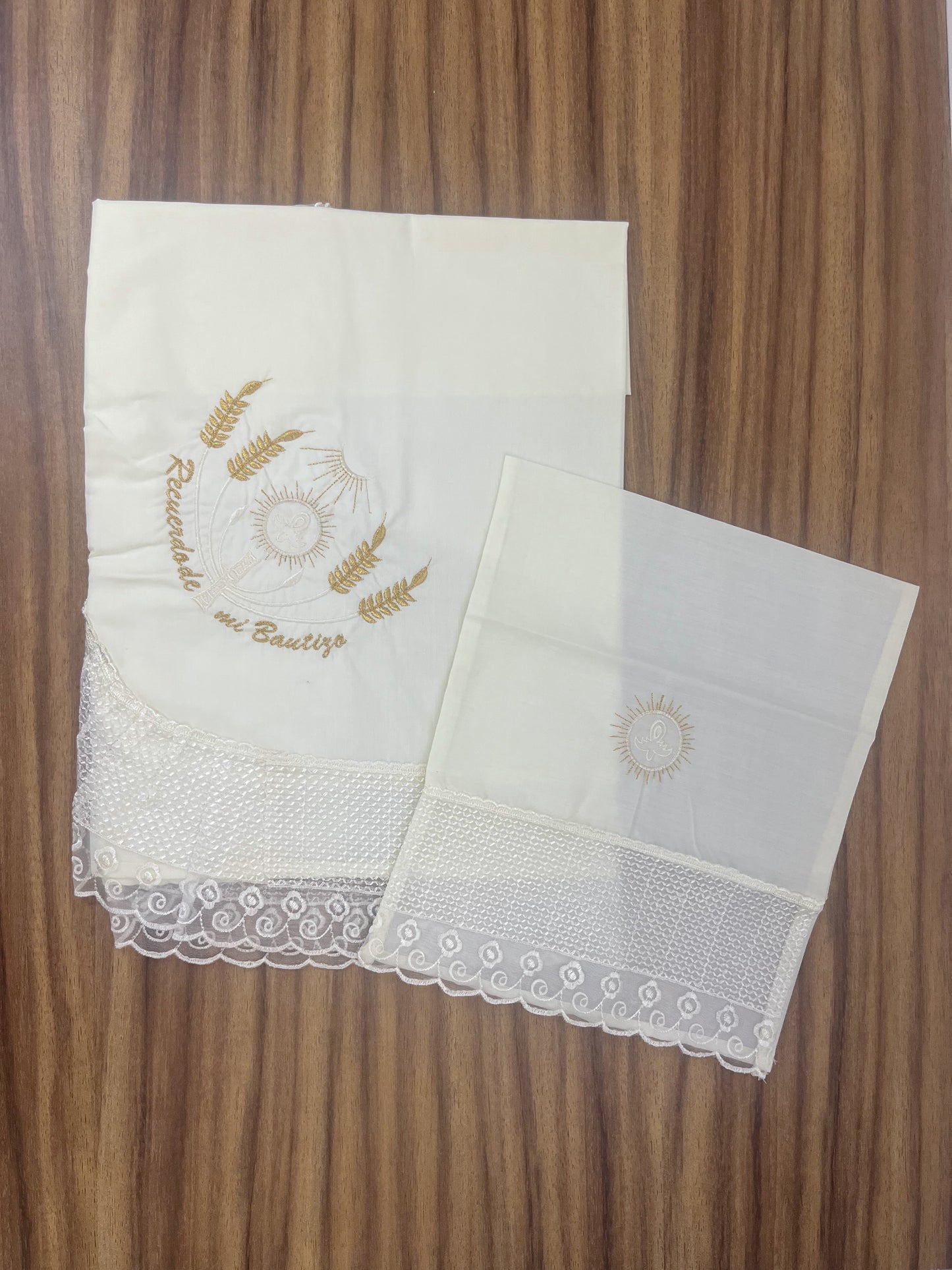 Sabana Bordada Redonda con Funda Bautizo Bebe
