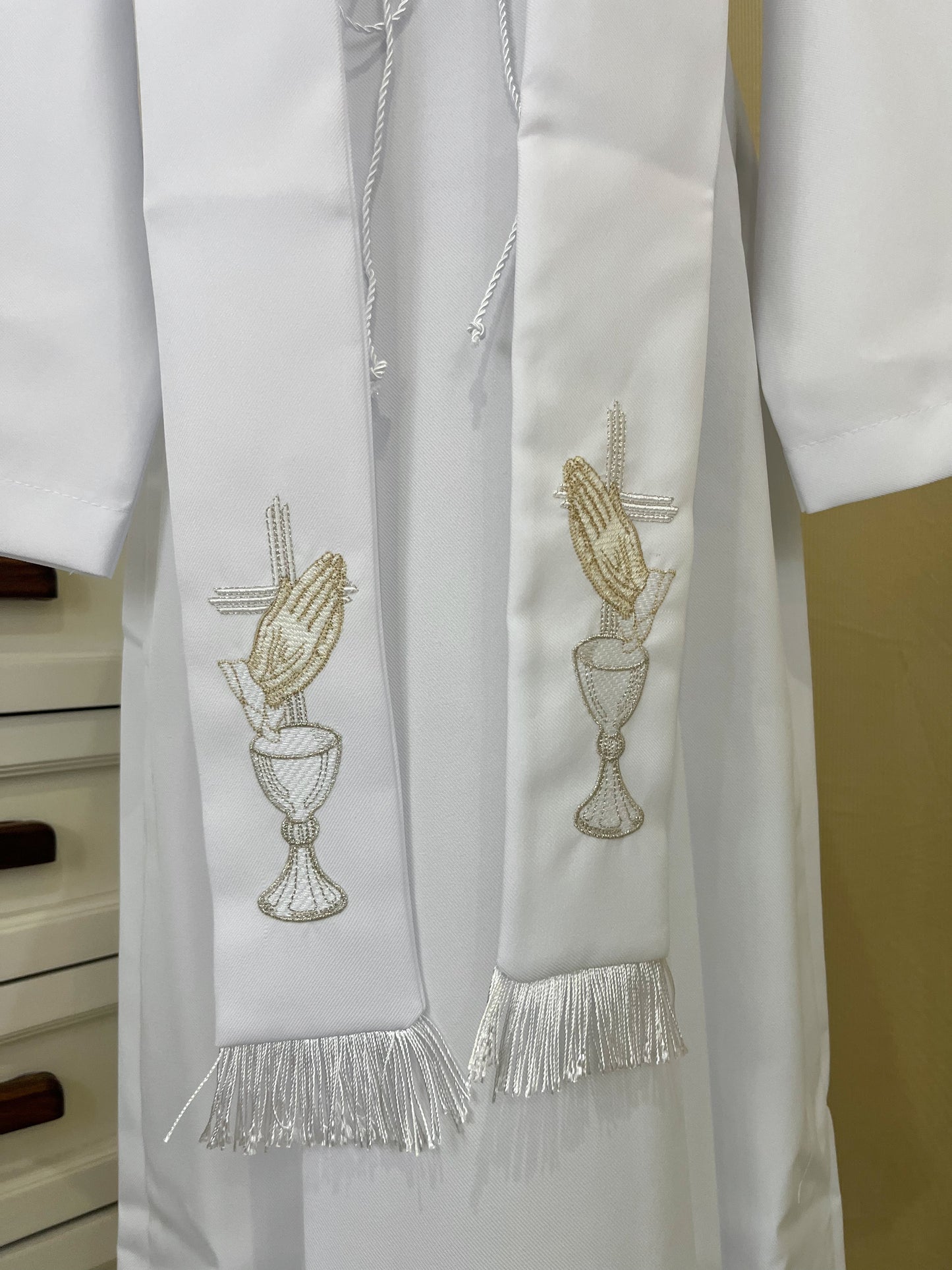 Túnica Comunion Confirmacion Con Estola "Orando" unisex